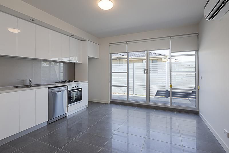 103/286 Hawthorn Road, Caulfield - Thumbnail 2