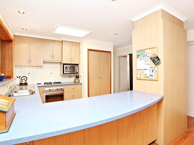 6 Syon Close, Deer Park - Thumbnail 4