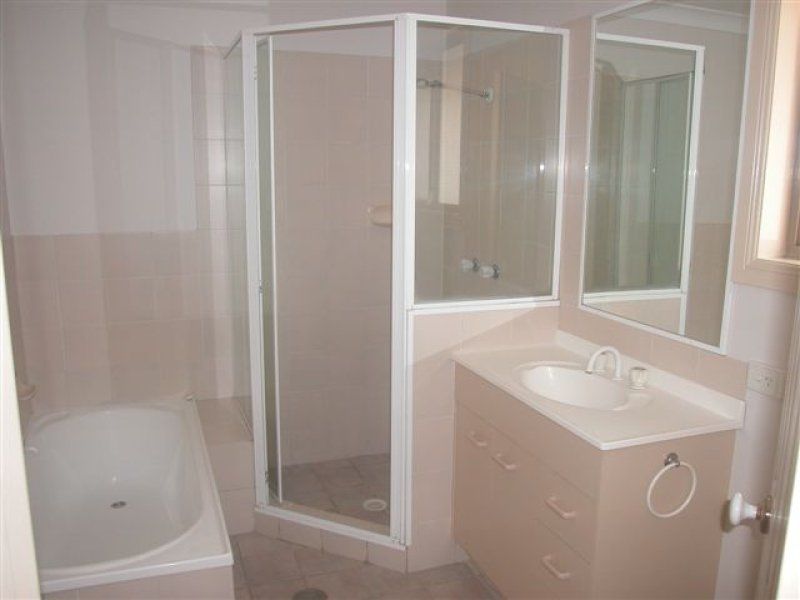 2/94 Kennedy Drive TWEED HEADS NSW, Tweed Heads - Thumbnail 5