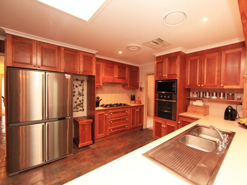 2 Winchester Avenue EPPING, Epping - Thumbnail 7
