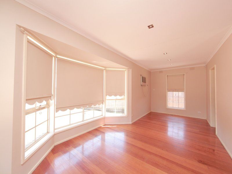 34 Festival Grove LALOR, Lalor - Thumbnail 5