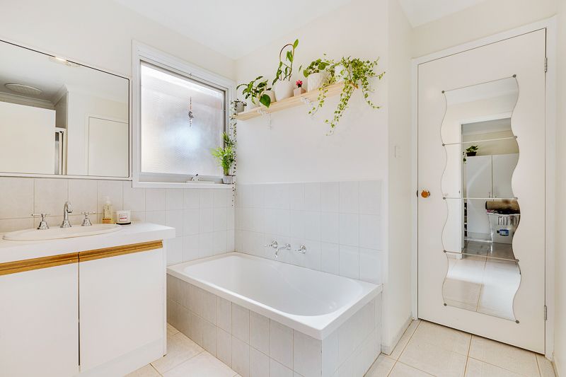 53 Halletts Way, Bacchus Marsh - Thumbnail 8