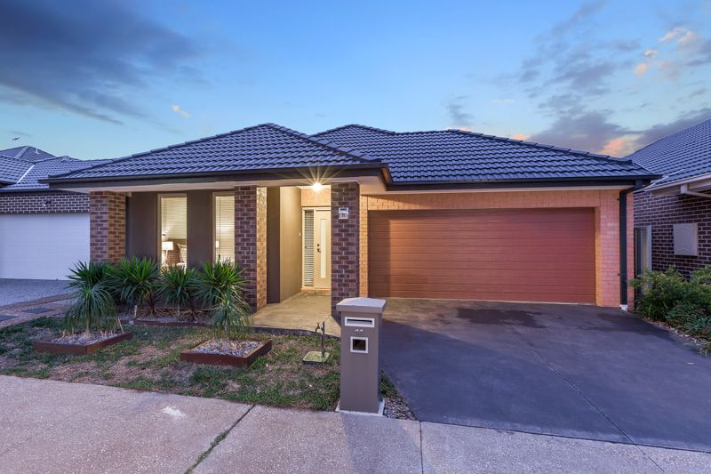 11 Vintage Way, Caroline Springs - Thumbnail 3
