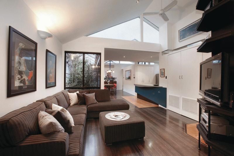 28 Broomfield Road, Hawthorn East - Thumbnail 2