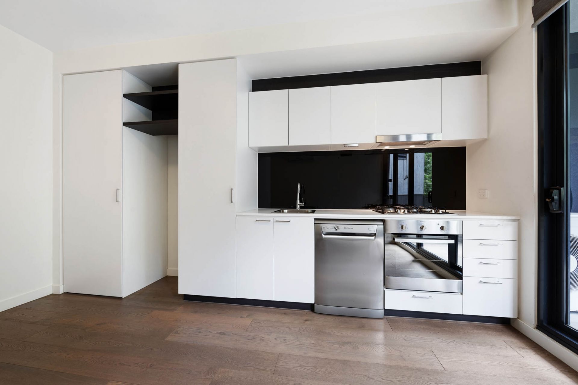 112/402 Dandenong Road, Caulfield North - Thumbnail 3