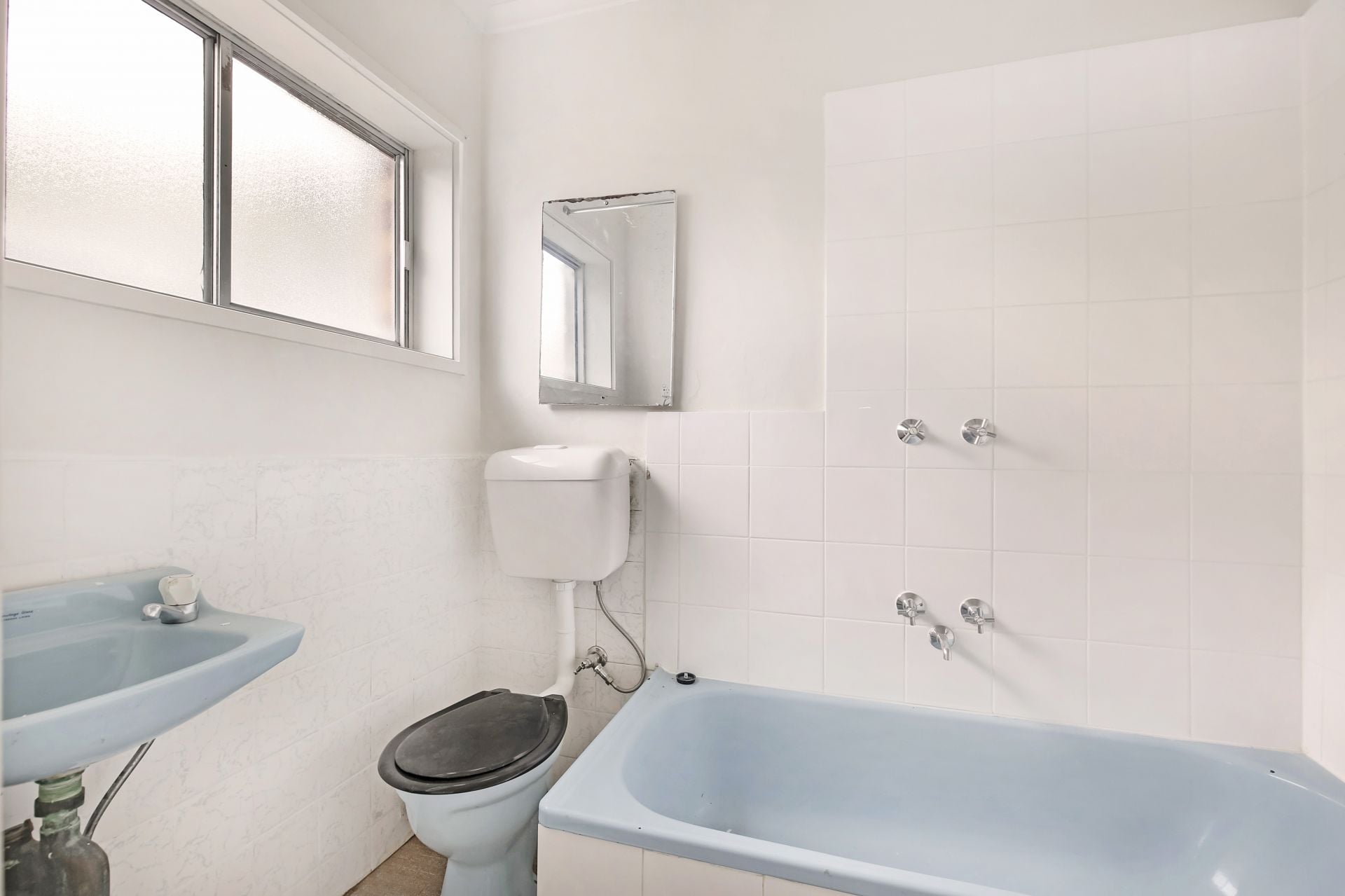 Updated 1 bedroom unit!