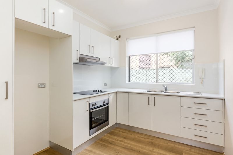 FULLY RENOVATED TWO BEDROOM APARTMENT