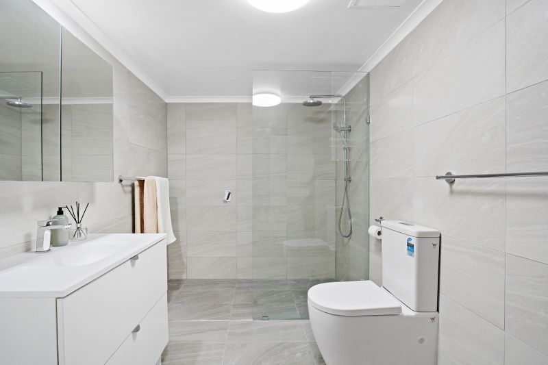 9/1-9 Hughes Avenue, Main Beach - Thumbnail 8