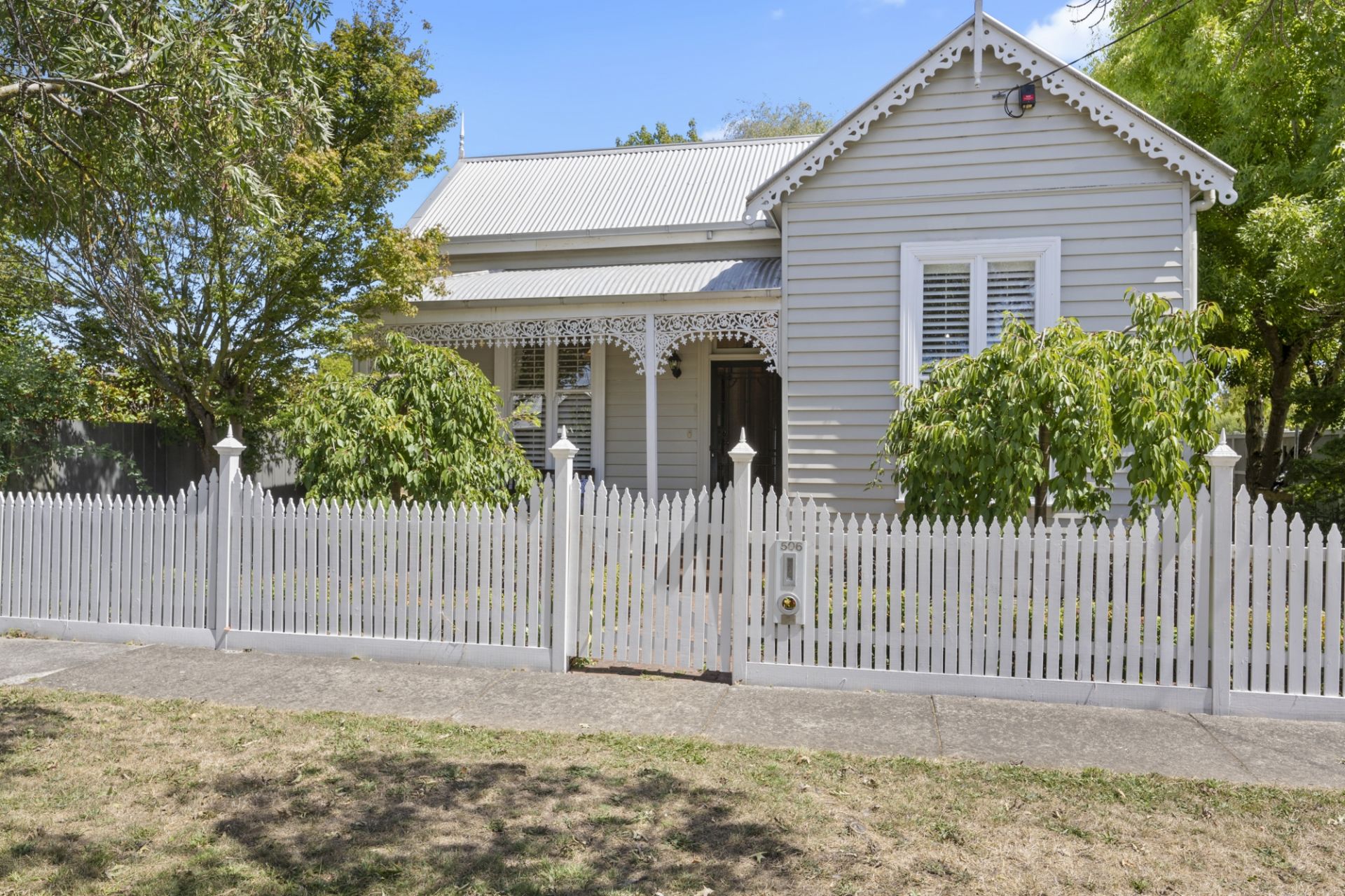 506 Ascot Street South, Redan, Redan - Thumbnail 3