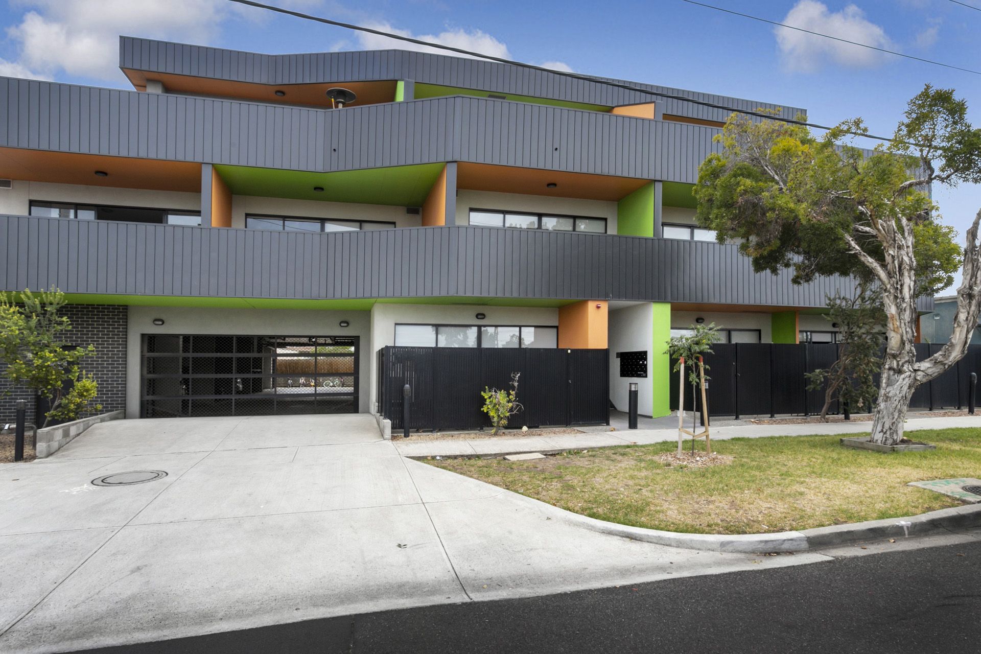 G04/368-370 Geelong Road, West Footscray - Thumbnail 2