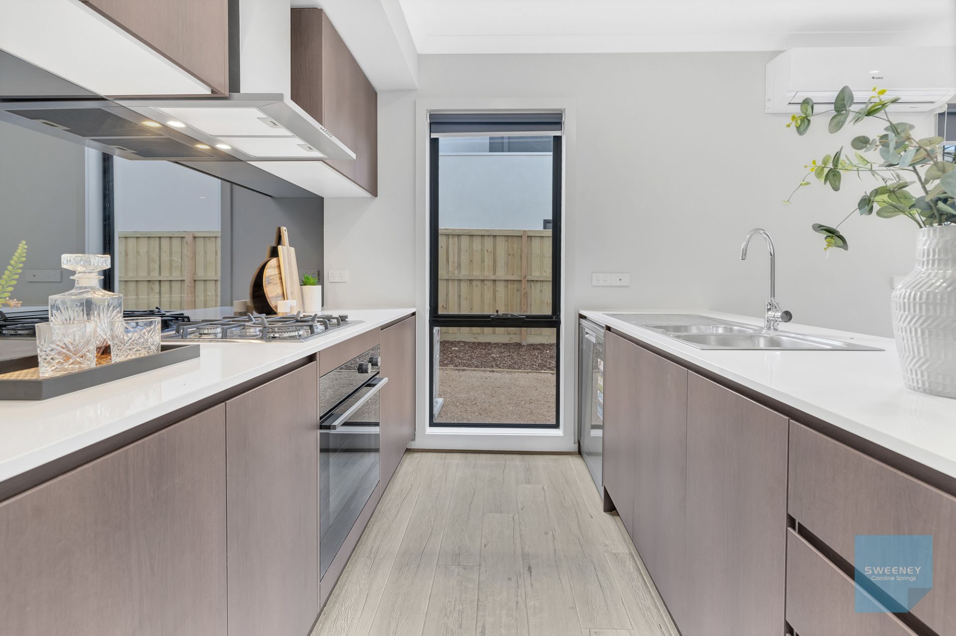 42 Chateau Promenade, Deanside - Thumbnail 4
