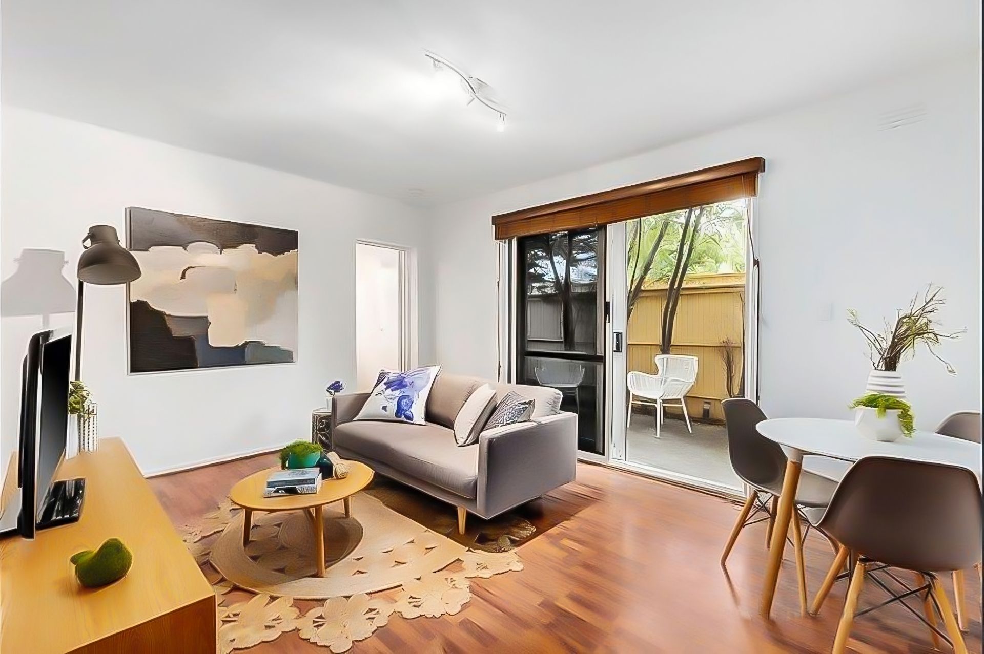 Thornbury Two Bedroom with a Private Courtyard