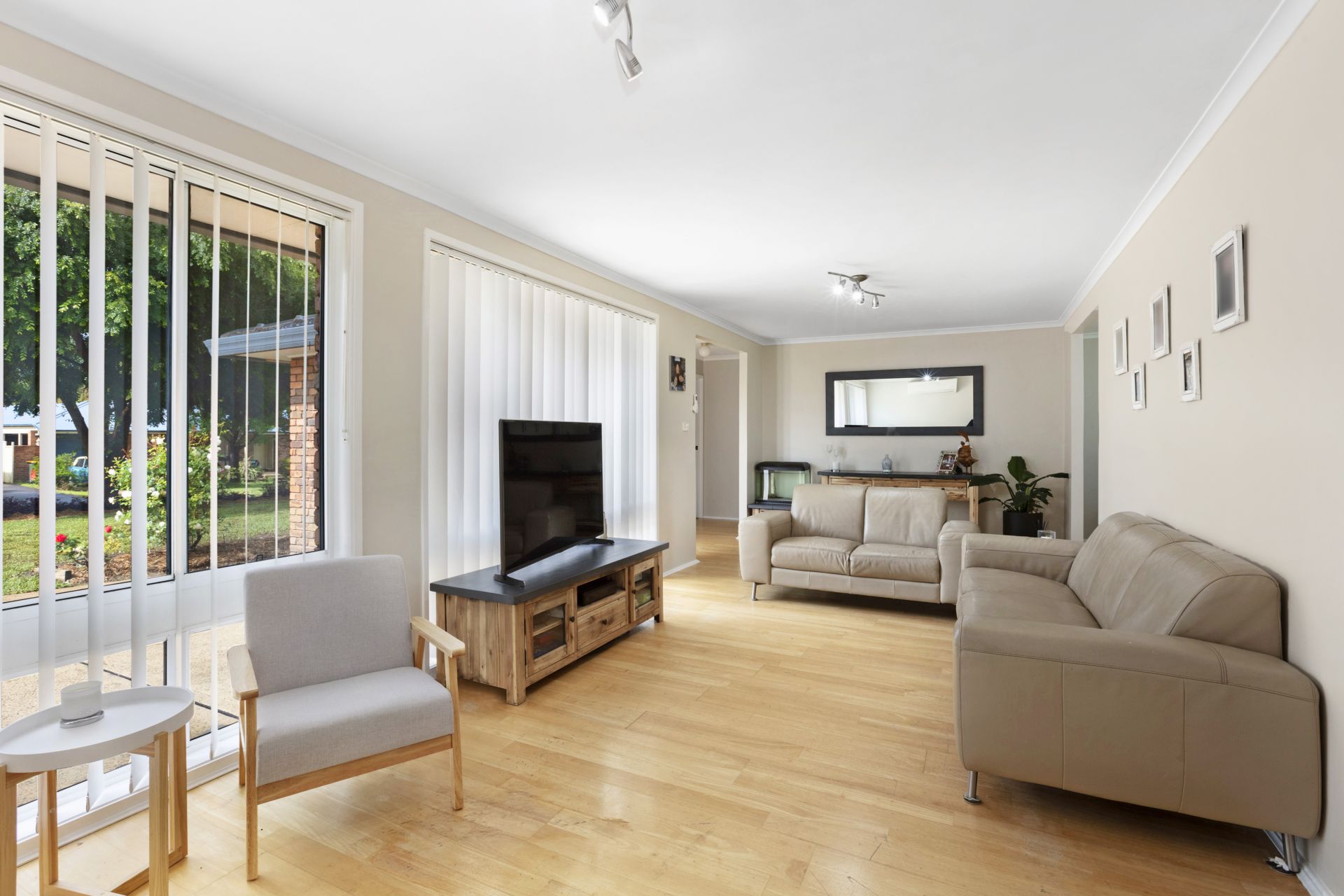 Real Estate For Lease 8 Peppercorn Avenue Narellan , NSW