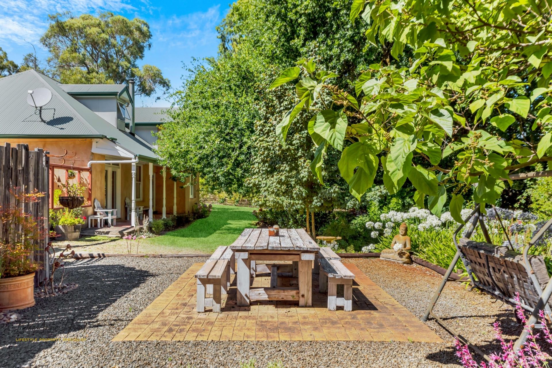 25 Ostigh Road, Carey Gully Williams Real Estate