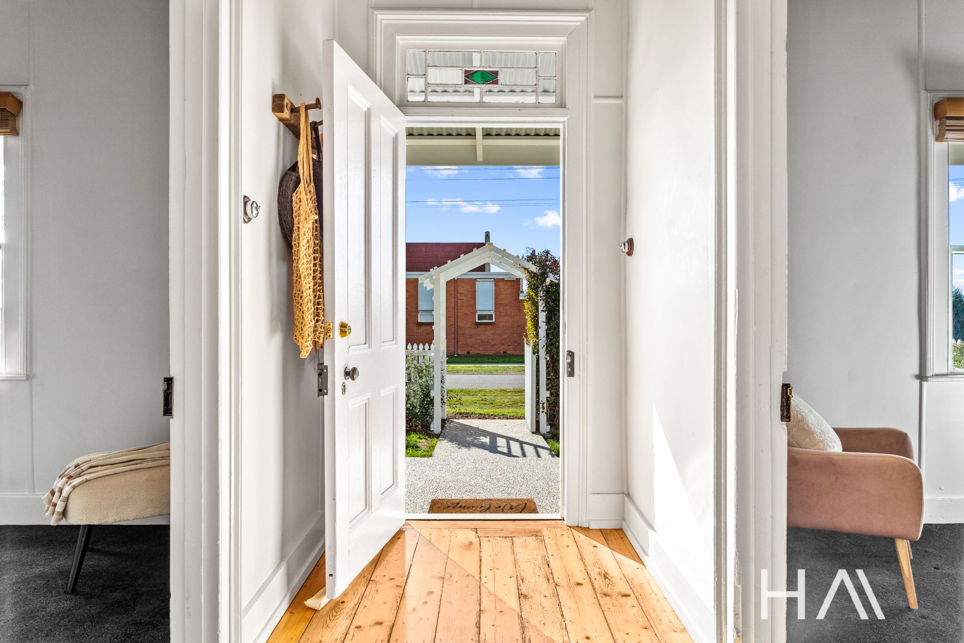 156 Dexter Street Westbury, Westbury - Thumbnail 5