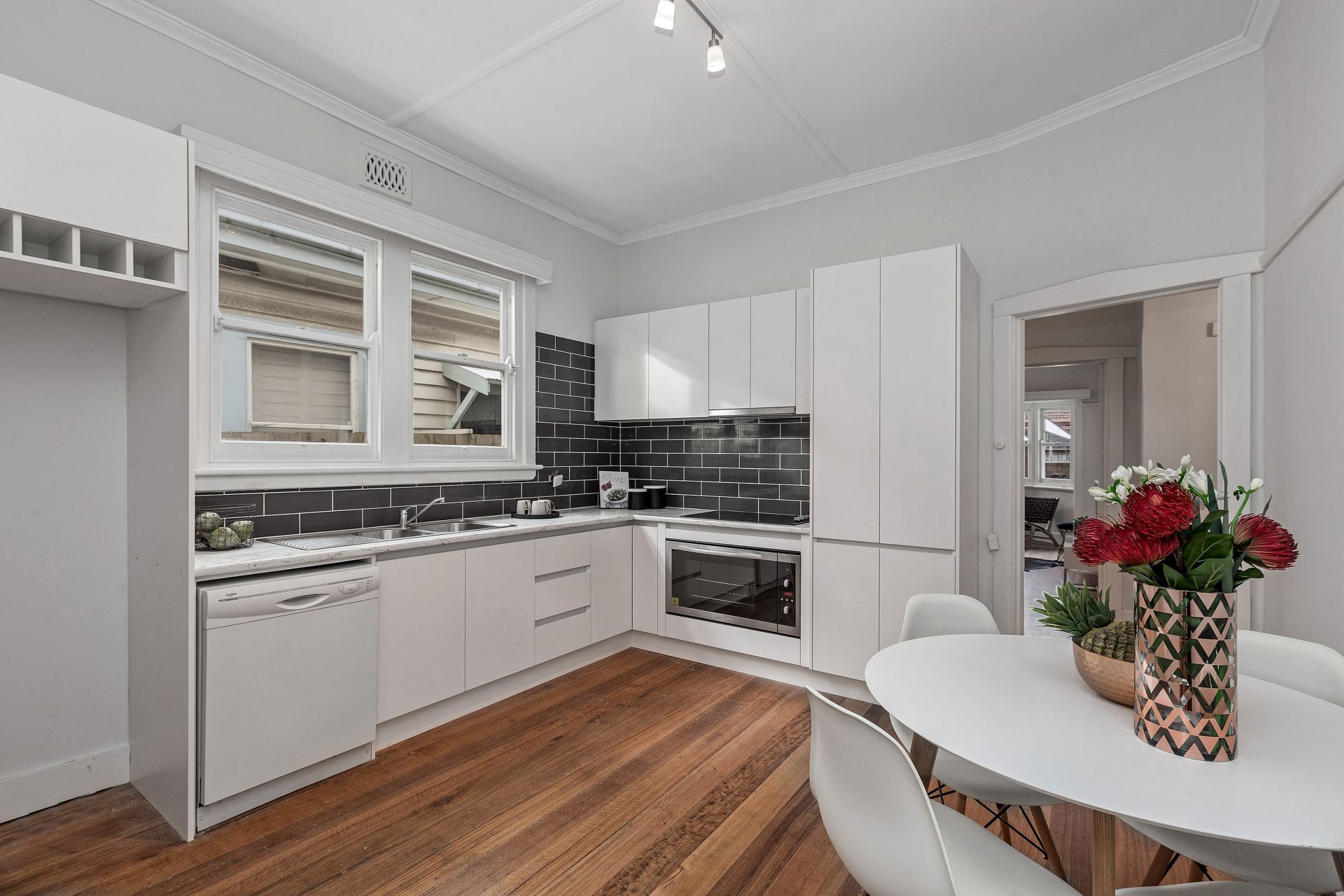 8 Dudley Street, Footscray - Thumbnail 7