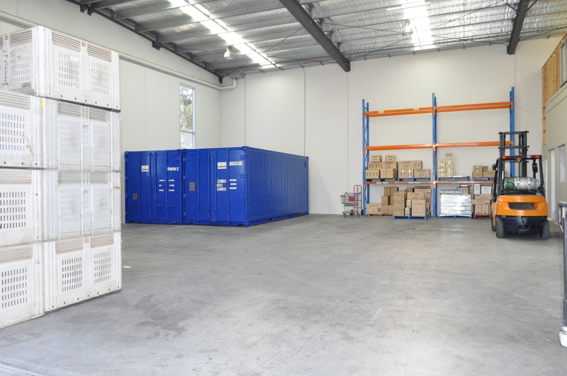 MODERN WAREHOUSE/OFFICE WITH EVERYTHING!!