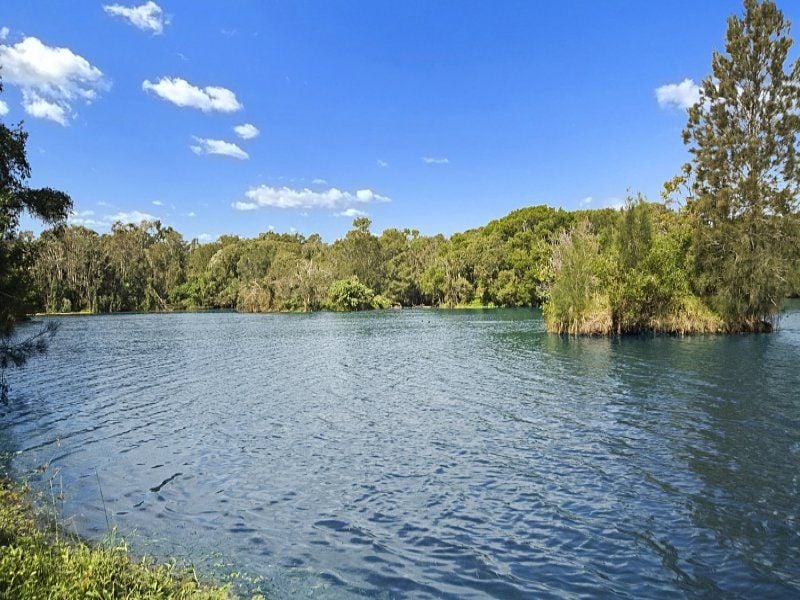 2/34 Vintage Lakes Drive TWEED HEADS SOUTH NSW, Tweed Heads South - Image 1