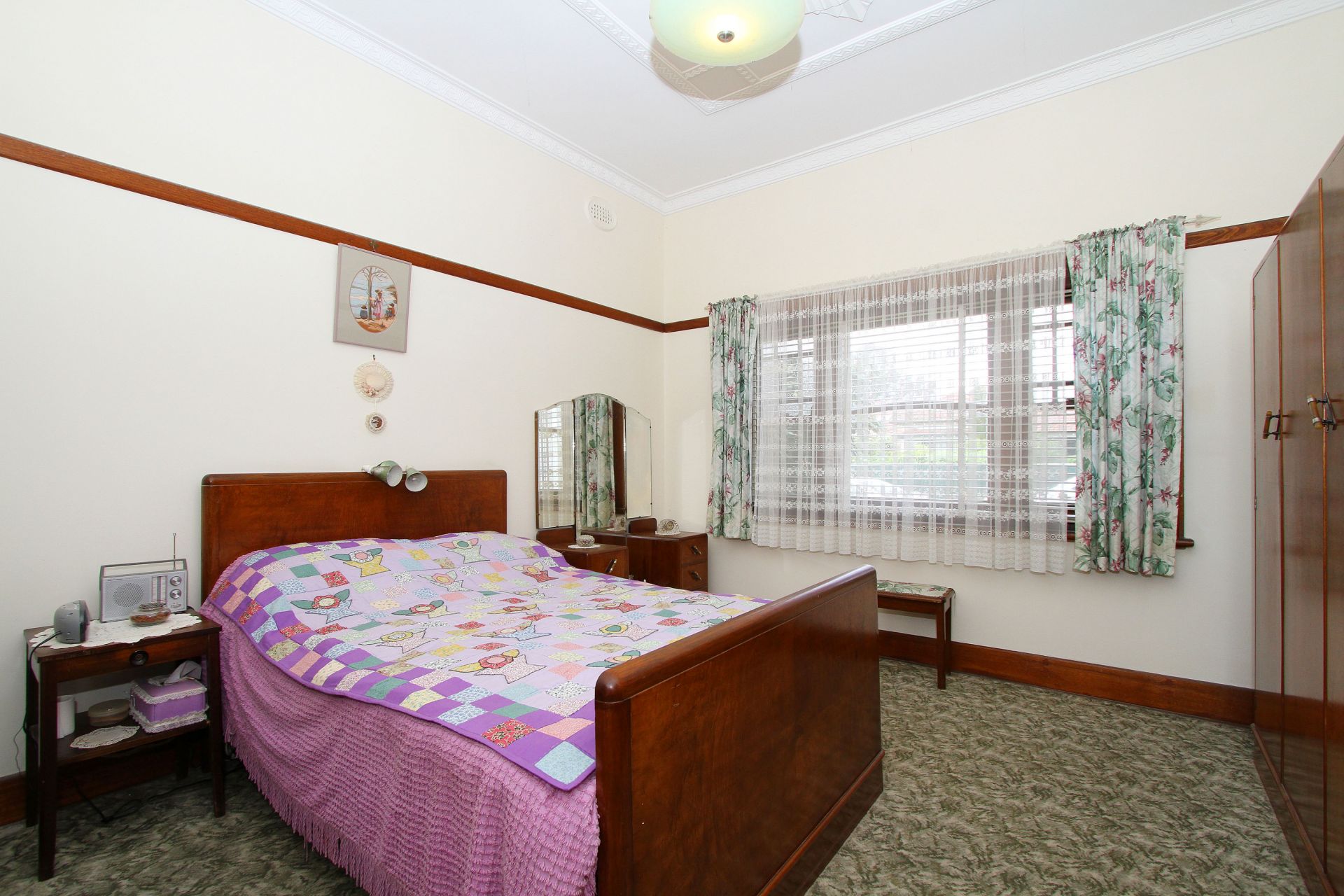 A BEAUTIFUL BALANCE OF PERIOD STYLE AND A GREAT LOCATION