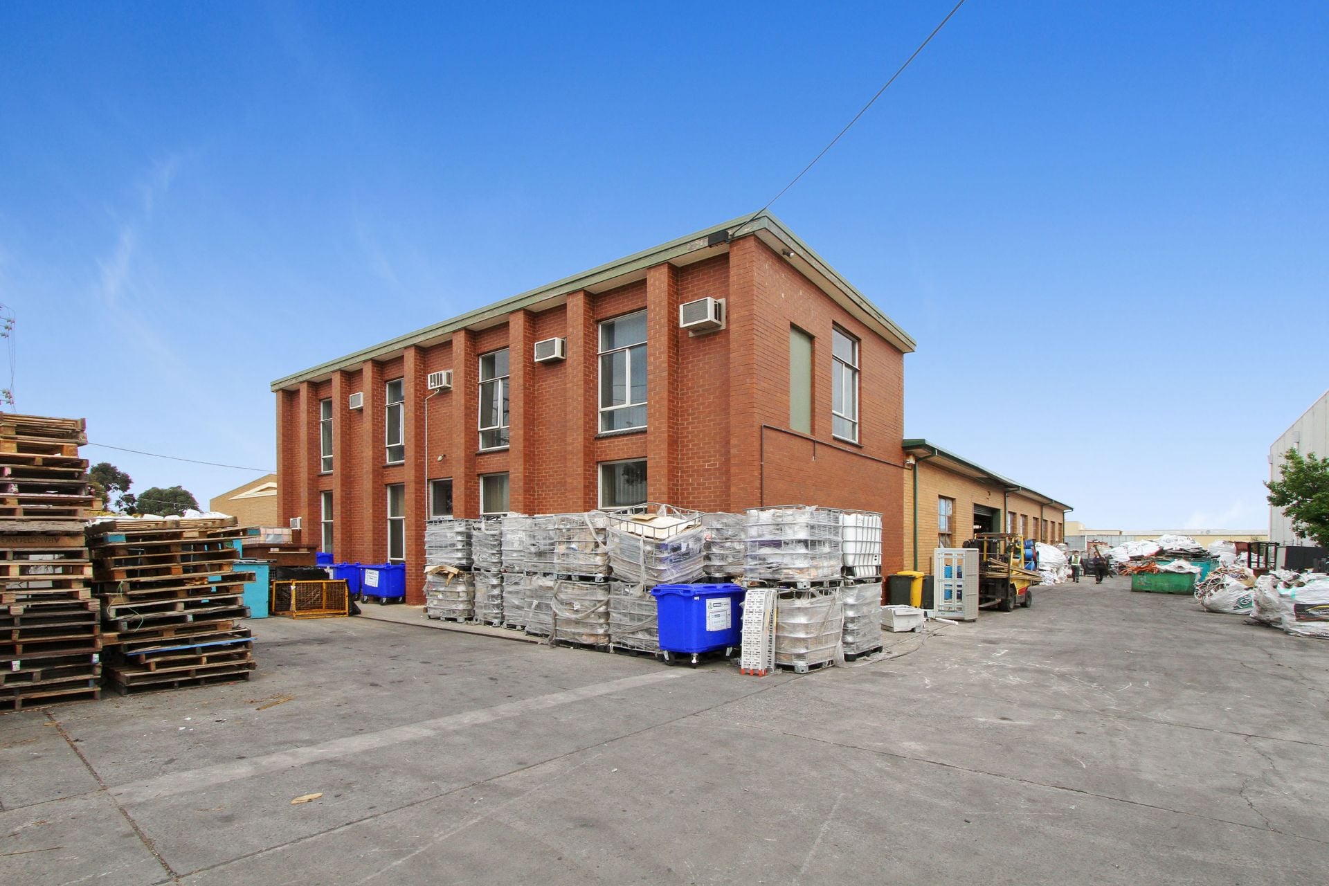 LARGE WAREHOUSE WITH SUBSTANTIAL OFFICE