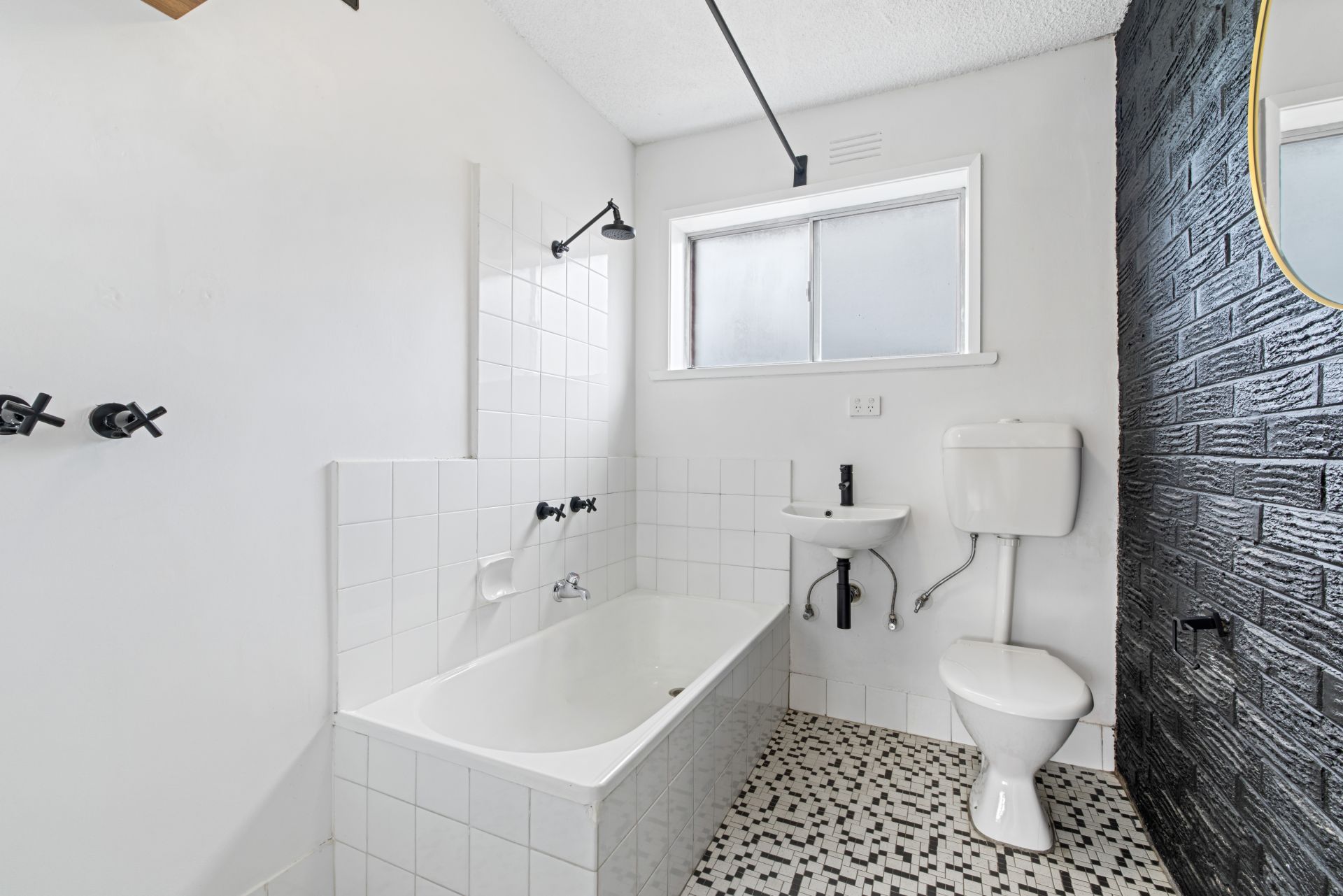 Perfectly Positioned One Bedroom Apartment