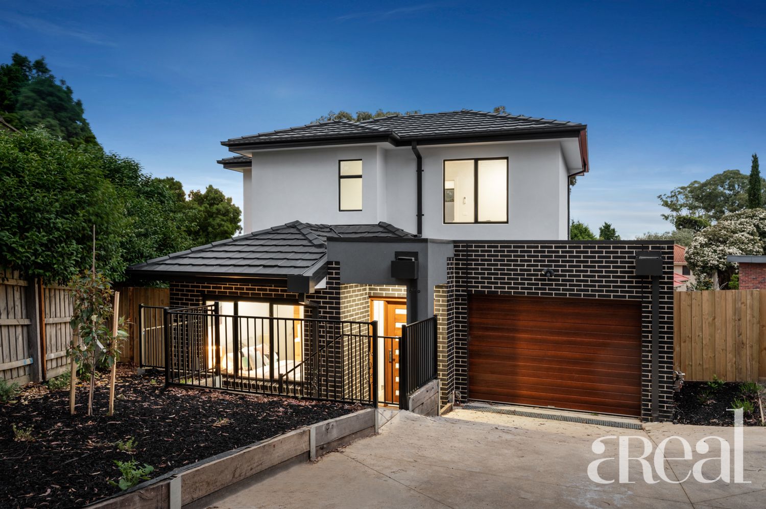 3/8 Neera Court, Glen Waverley VIC 3150
