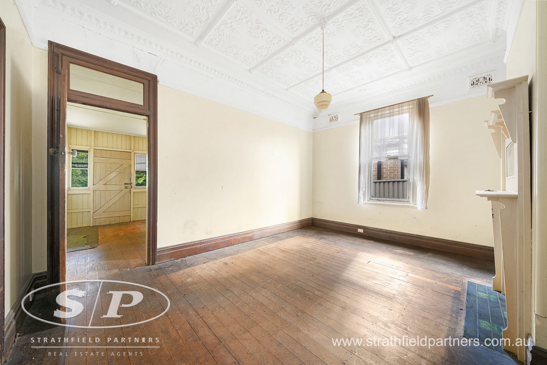 21 Angelo Street, Burwood, Burwood - Thumbnail 6