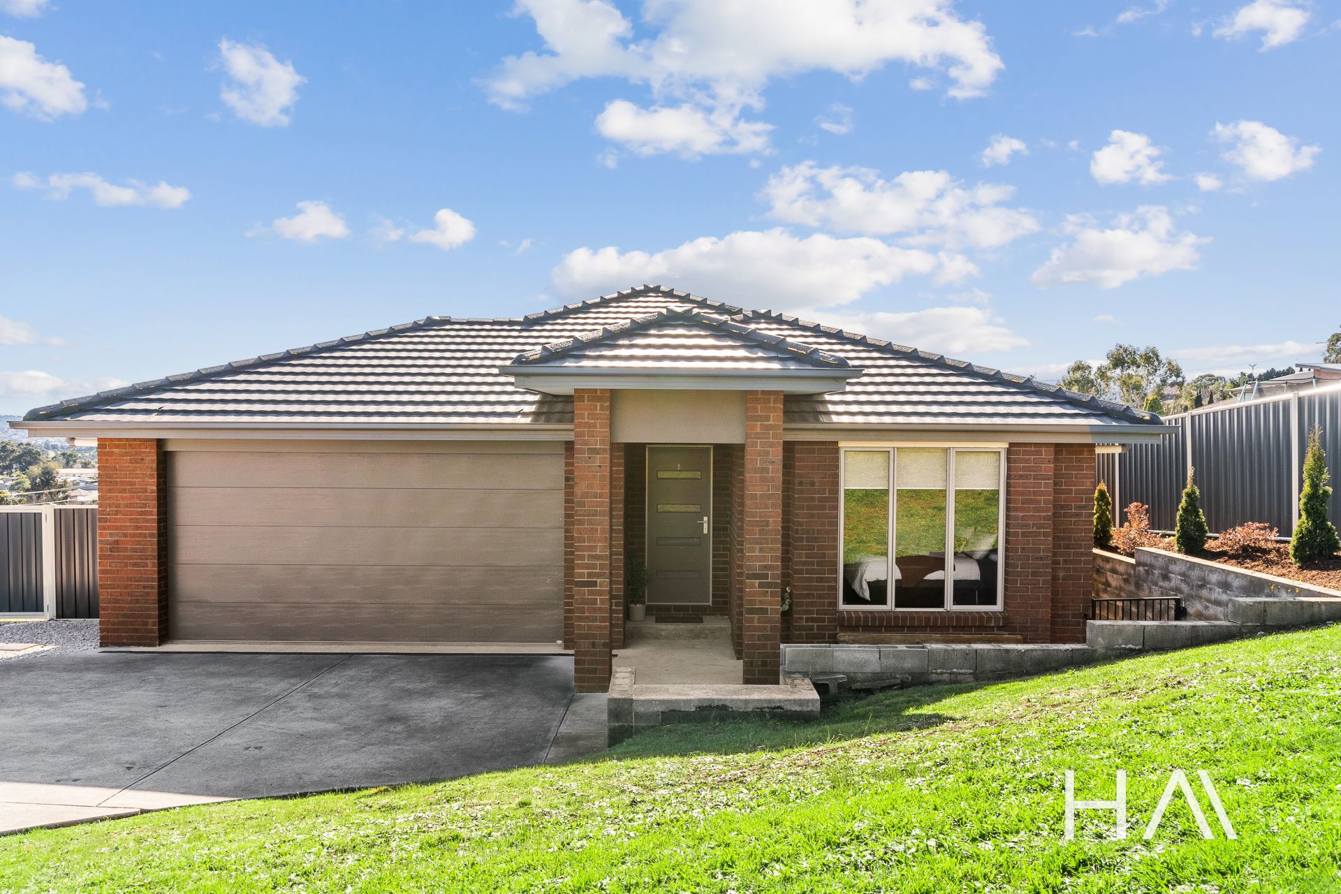 9 Mestre Court St Leonards, St Leonards - Thumbnail 2