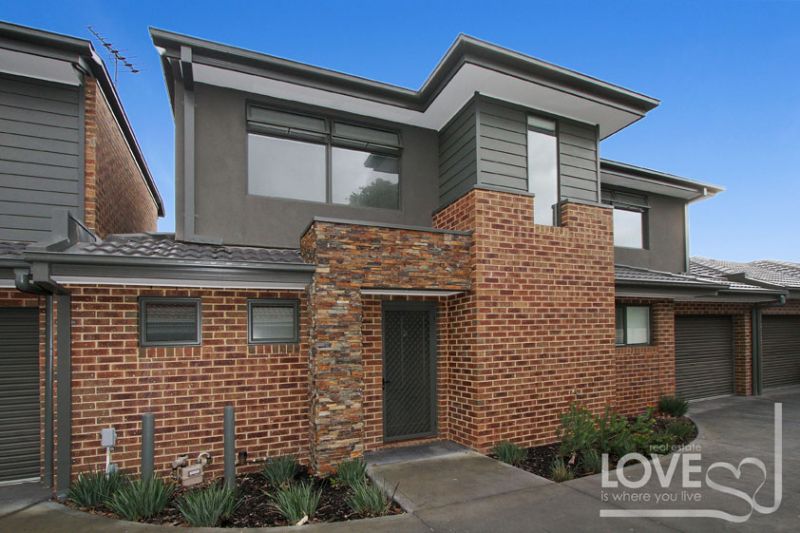 2/12 Mihil Street, Preston