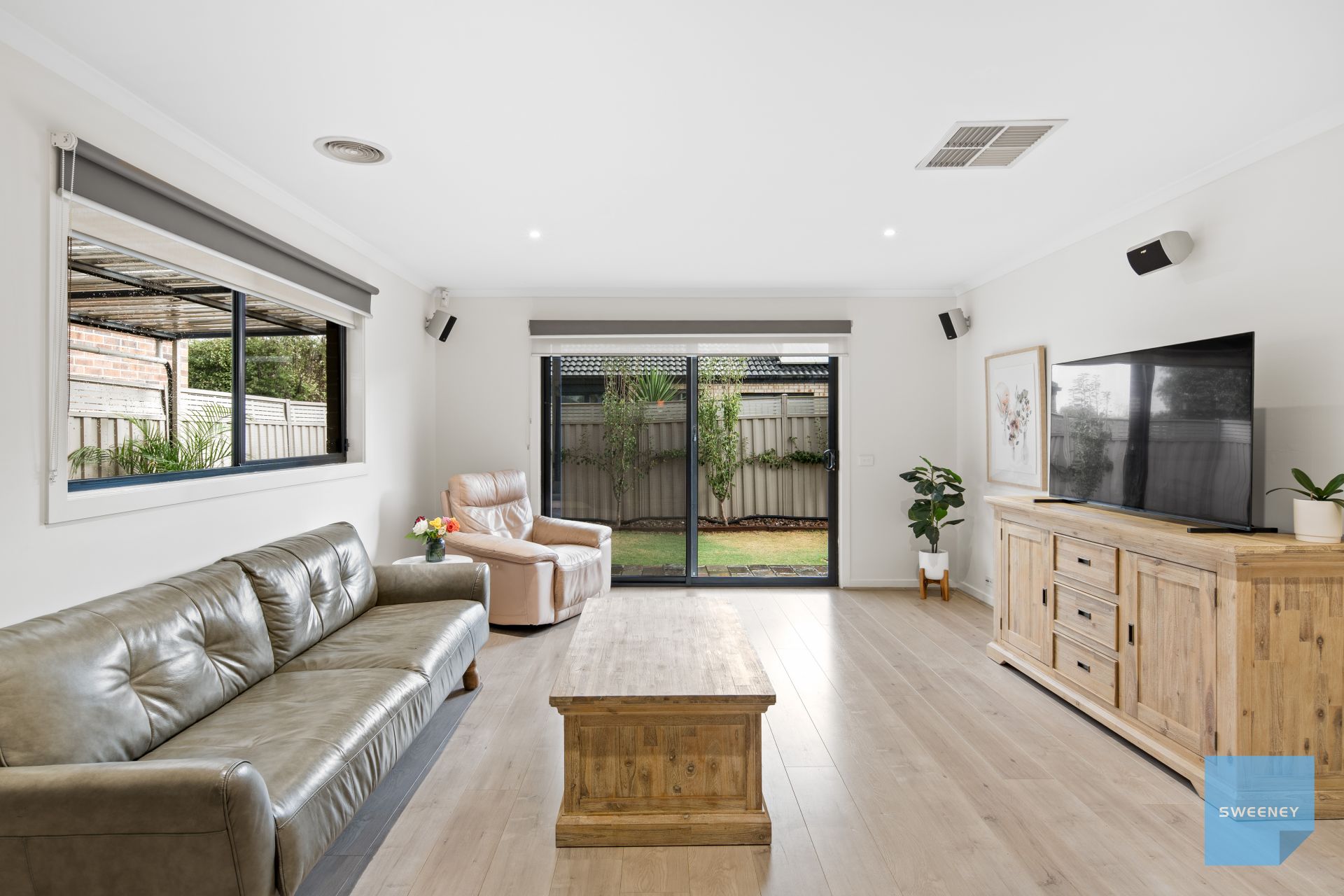 35 Barringo Way, Caroline Springs - Thumbnail 5