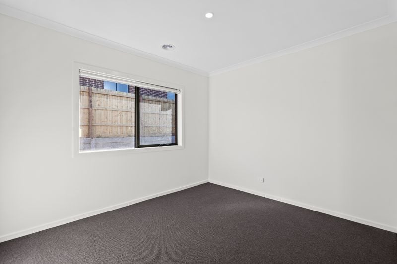 60 Petal Crescent, Wallan