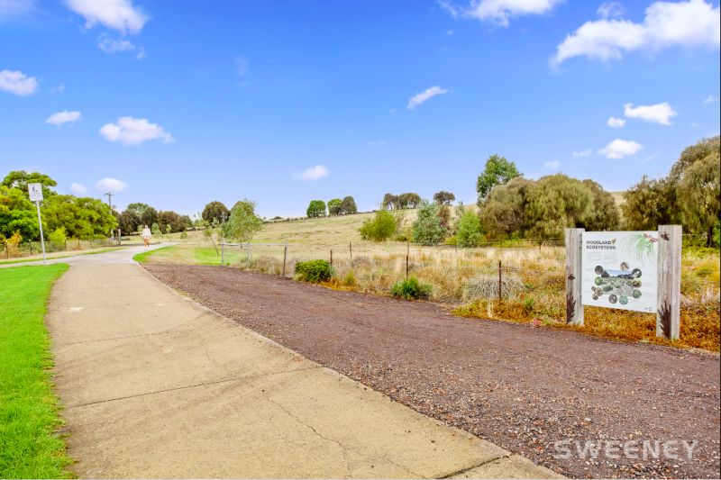 6 Roach Drive, Altona Meadows - Thumbnail 3