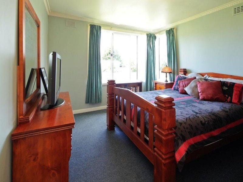 3
 
 
 
  
 
 
 1
 
 
 
 
 
 
 
 
 32 Laura Street, LATROBE TAS 7307, Latrobe - Thumbnail 8
