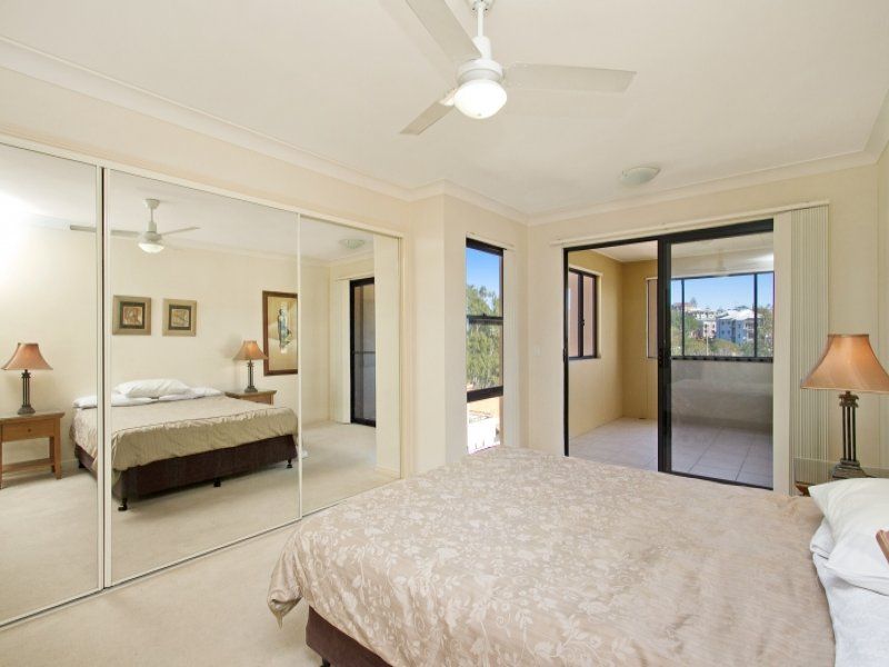 11/33-37 Dixon Street 'Park Side View' COOLANGATTA QLD, Coolangatta - Thumbnail 8