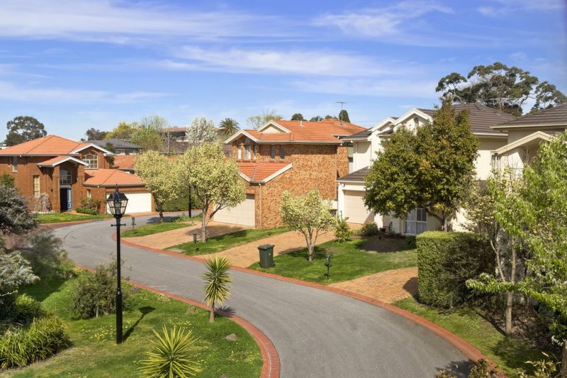 1 Pinoak Close, Burwood - Thumbnail 3