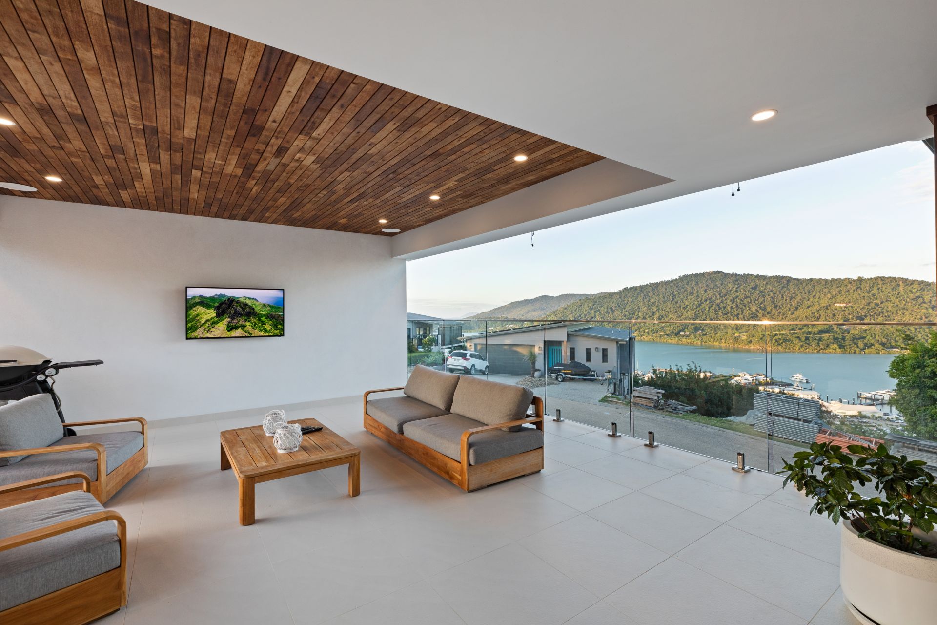 6 Airlie View, Airlie Beach Taylors Property Specialists