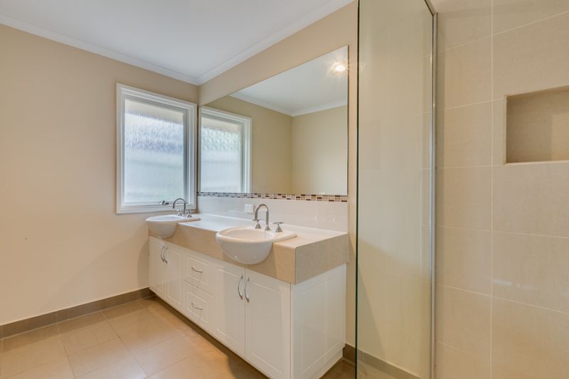 1 Moore Street, Bacchus Marsh - Thumbnail 8