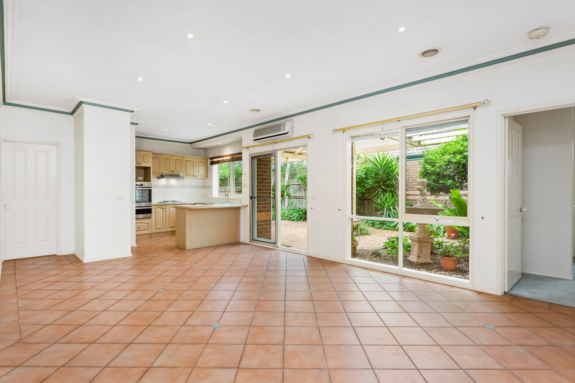3 Eagle Street, Mornington - Thumbnail 3
