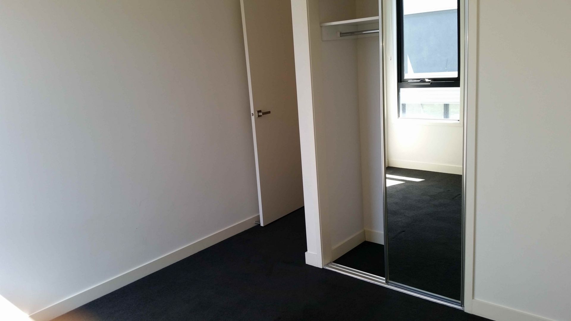 33 Cirque Drive, Footscray - Thumbnail 6