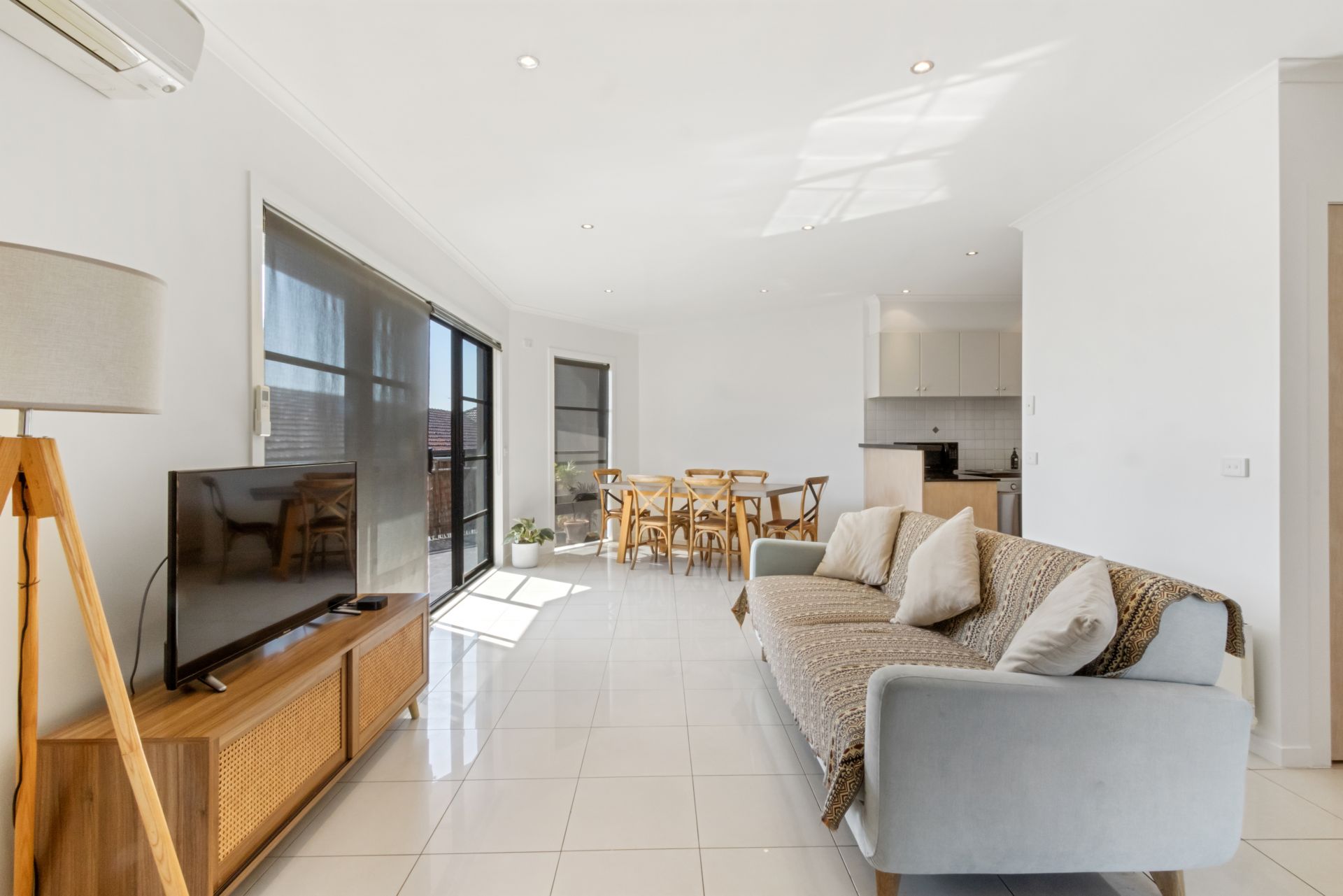 Sub-Penthouse Living!