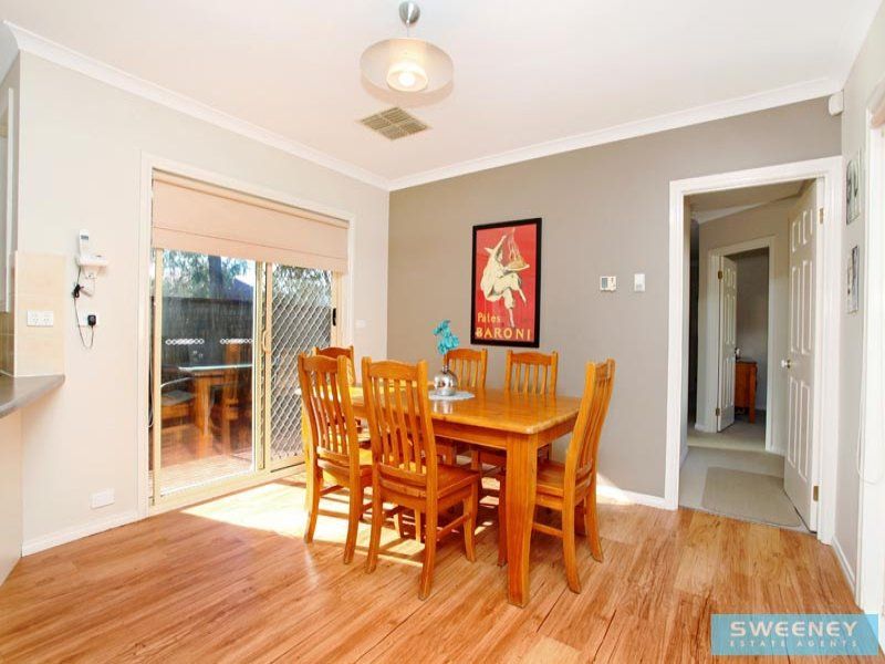 2 Macedon Close, Caroline Springs - Thumbnail 5