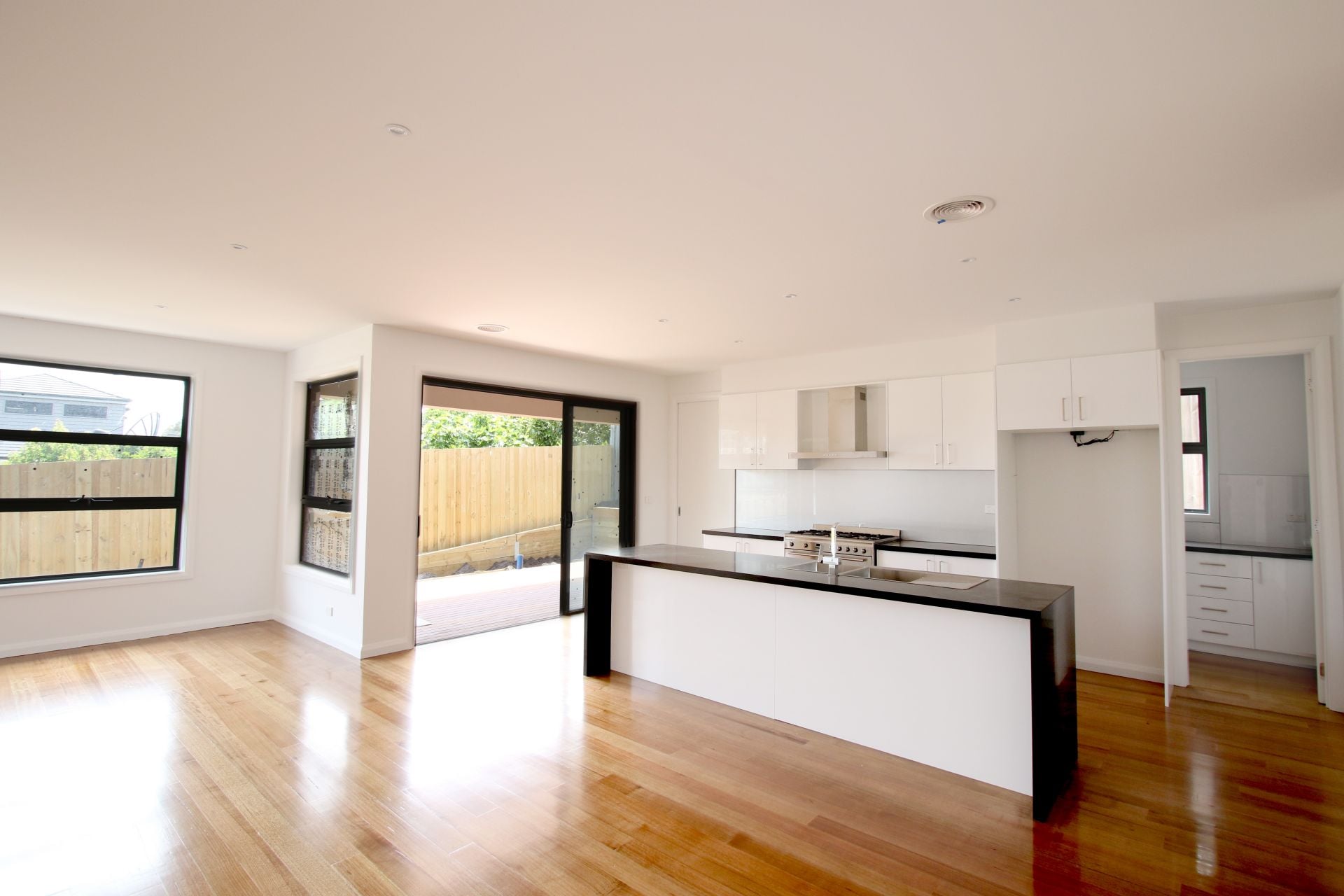 TWO BRAND NEW TOWNHOUSES IN PRIME LOCATION