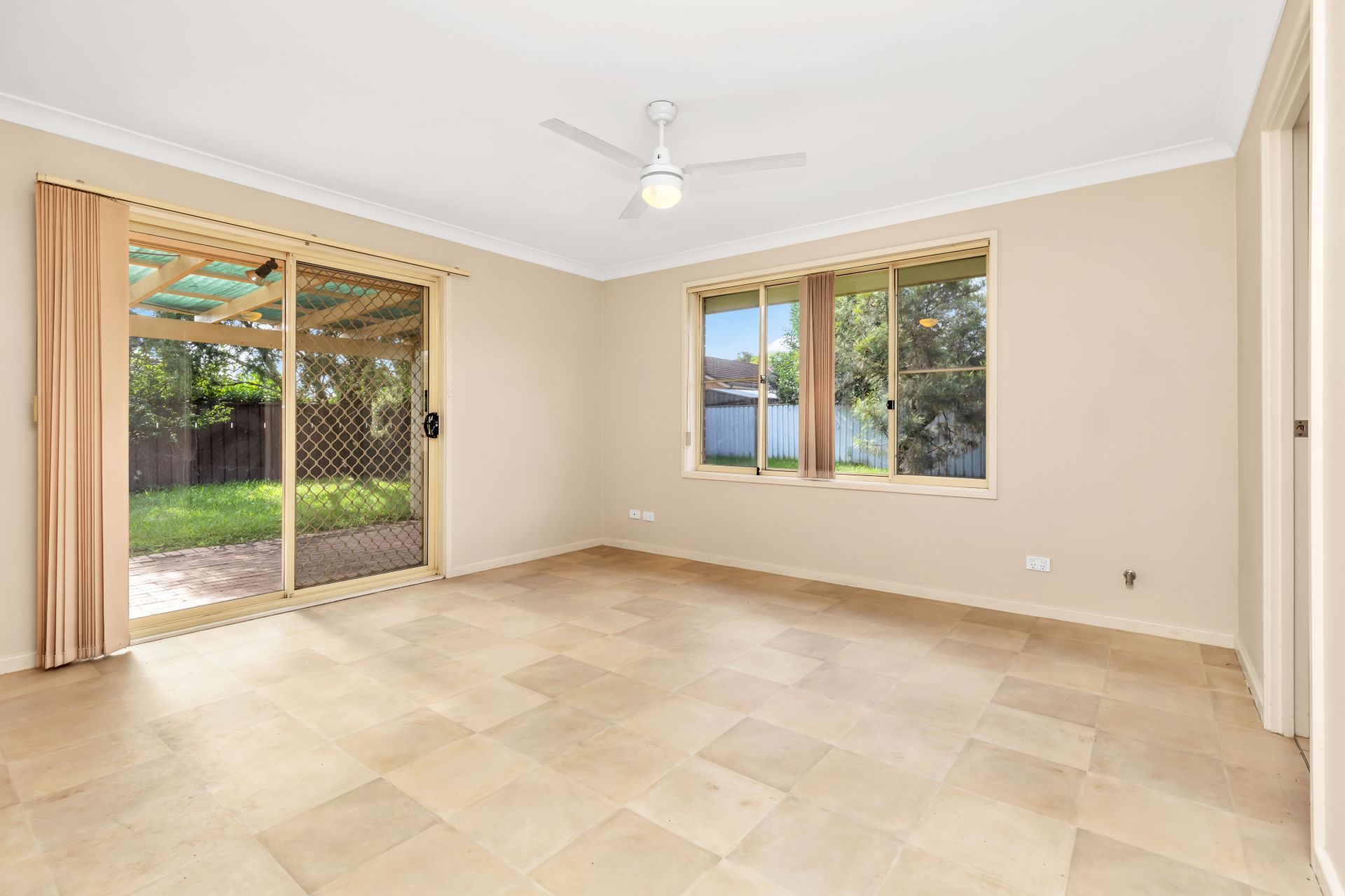 Real Estate For Lease 6 Albert Street Mcgraths Hill , NSW