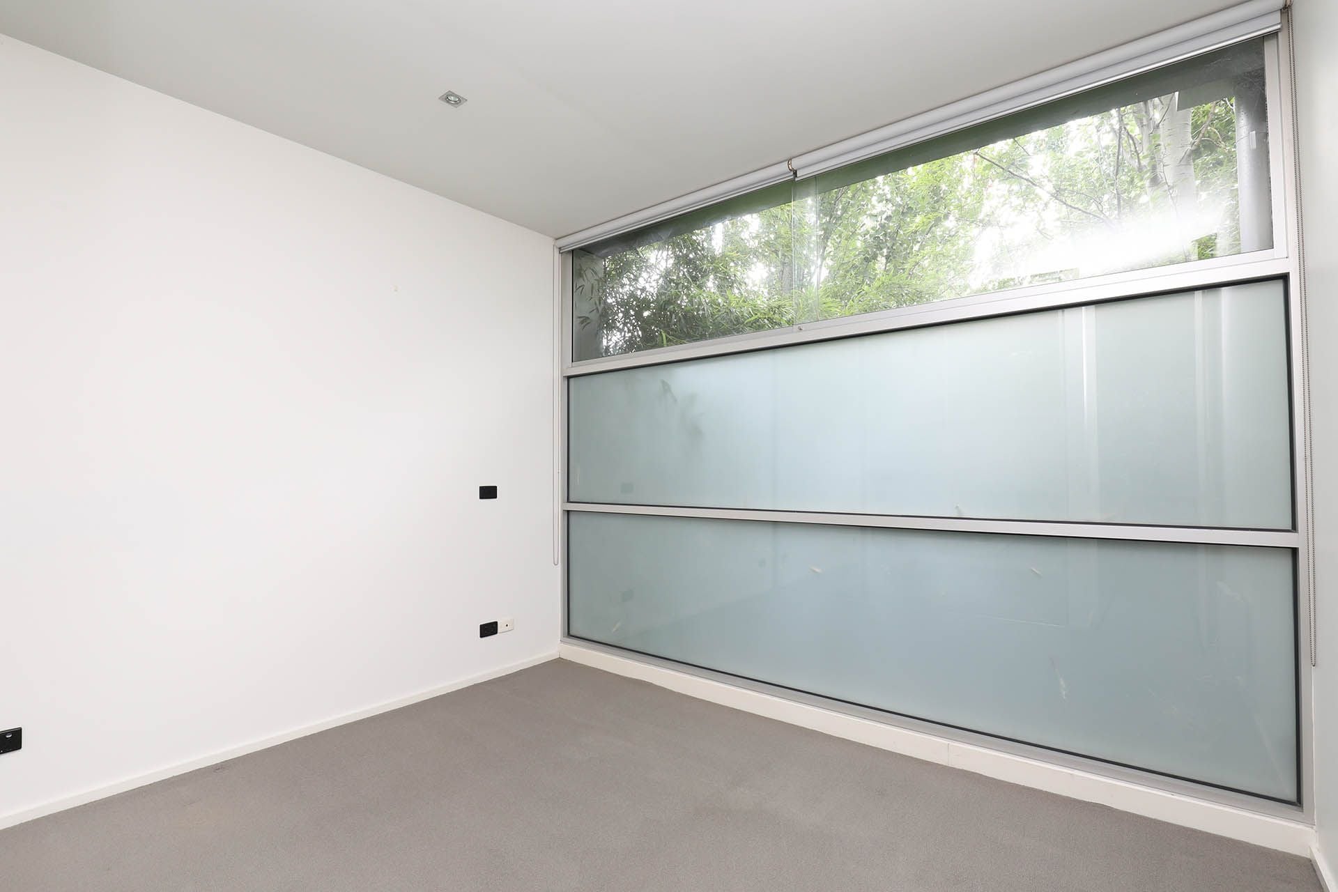 9/186 Barkly Street, St Kilda - Thumbnail 4