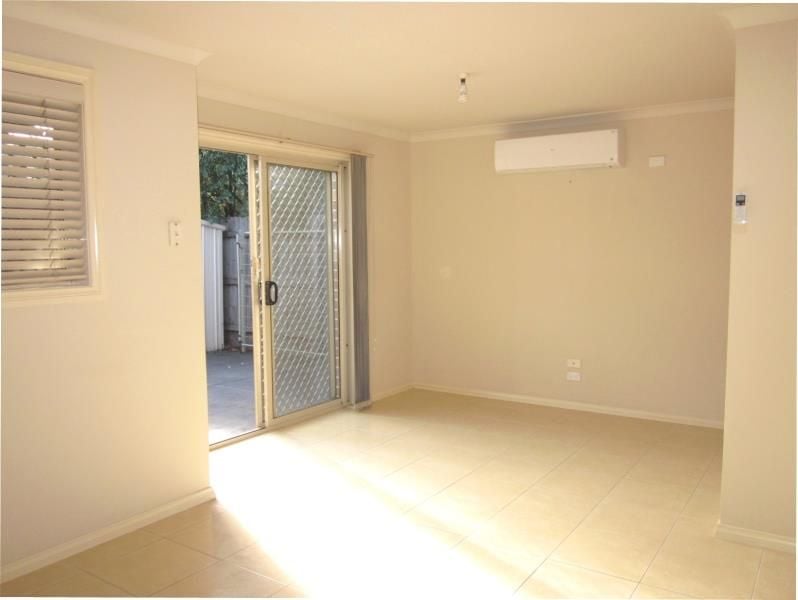 LOOKING FOR LOW MAINTENANCE? WELL LOOK NO FURTHER!!