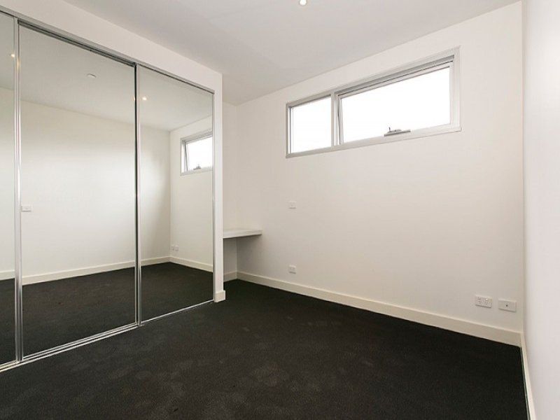 204/490 Dandenong Road, Caulfield North - Thumbnail 7