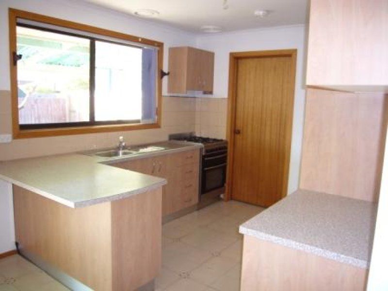 2 Patton Court, Altona Meadows - Thumbnail 3