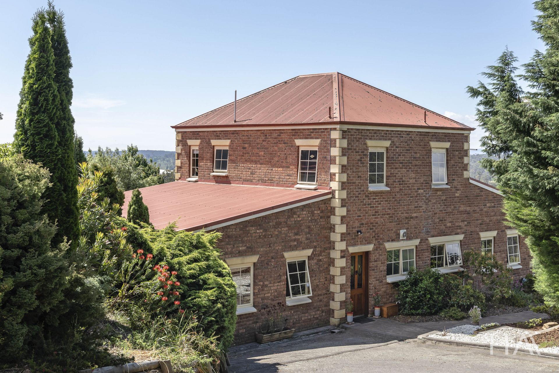 18 Zenith Court Blackstone Heights, Blackstone Heights - Thumbnail 2