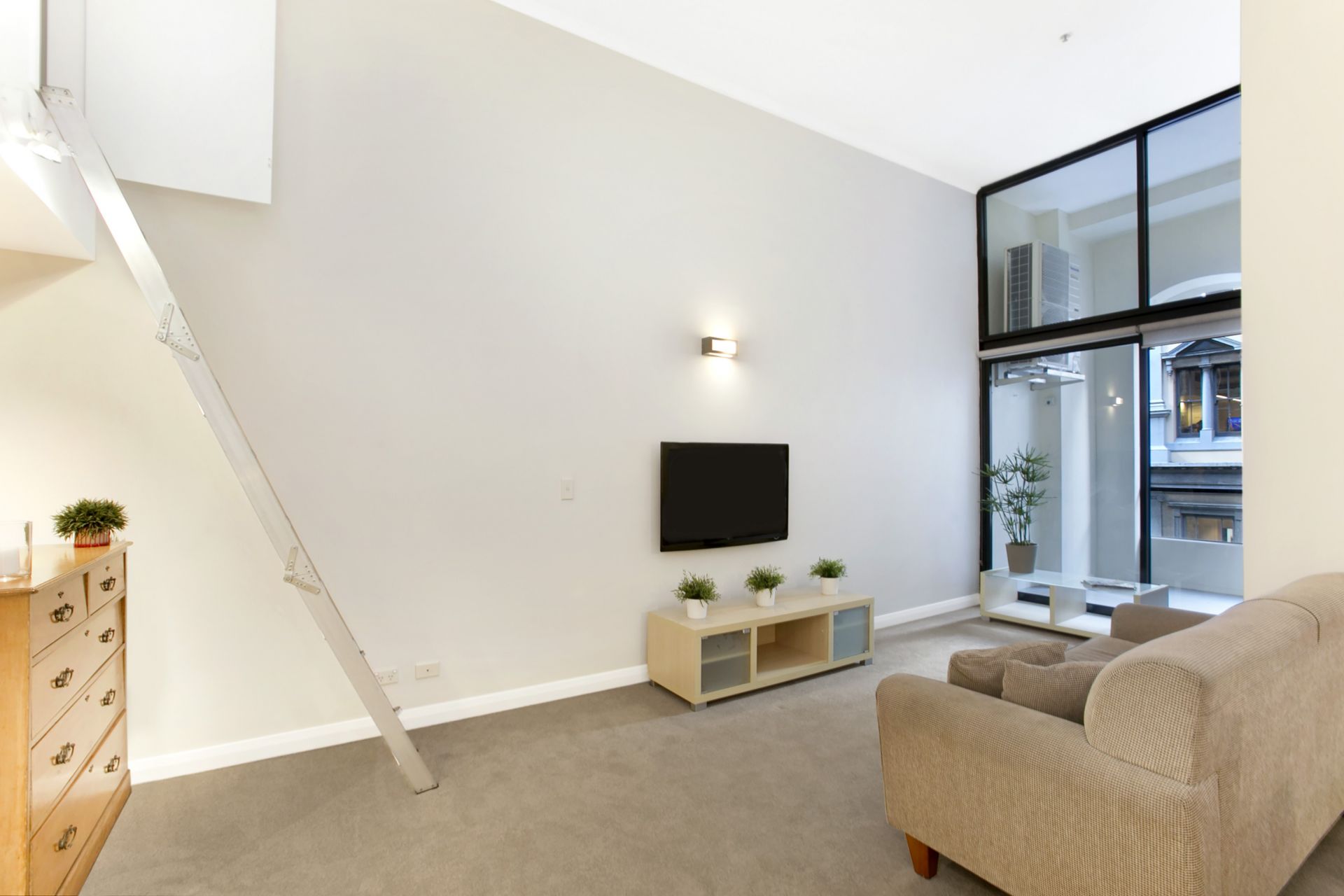 10/259 Clarence Street Sydney NSW 2000 Apartment for Rent 5172978