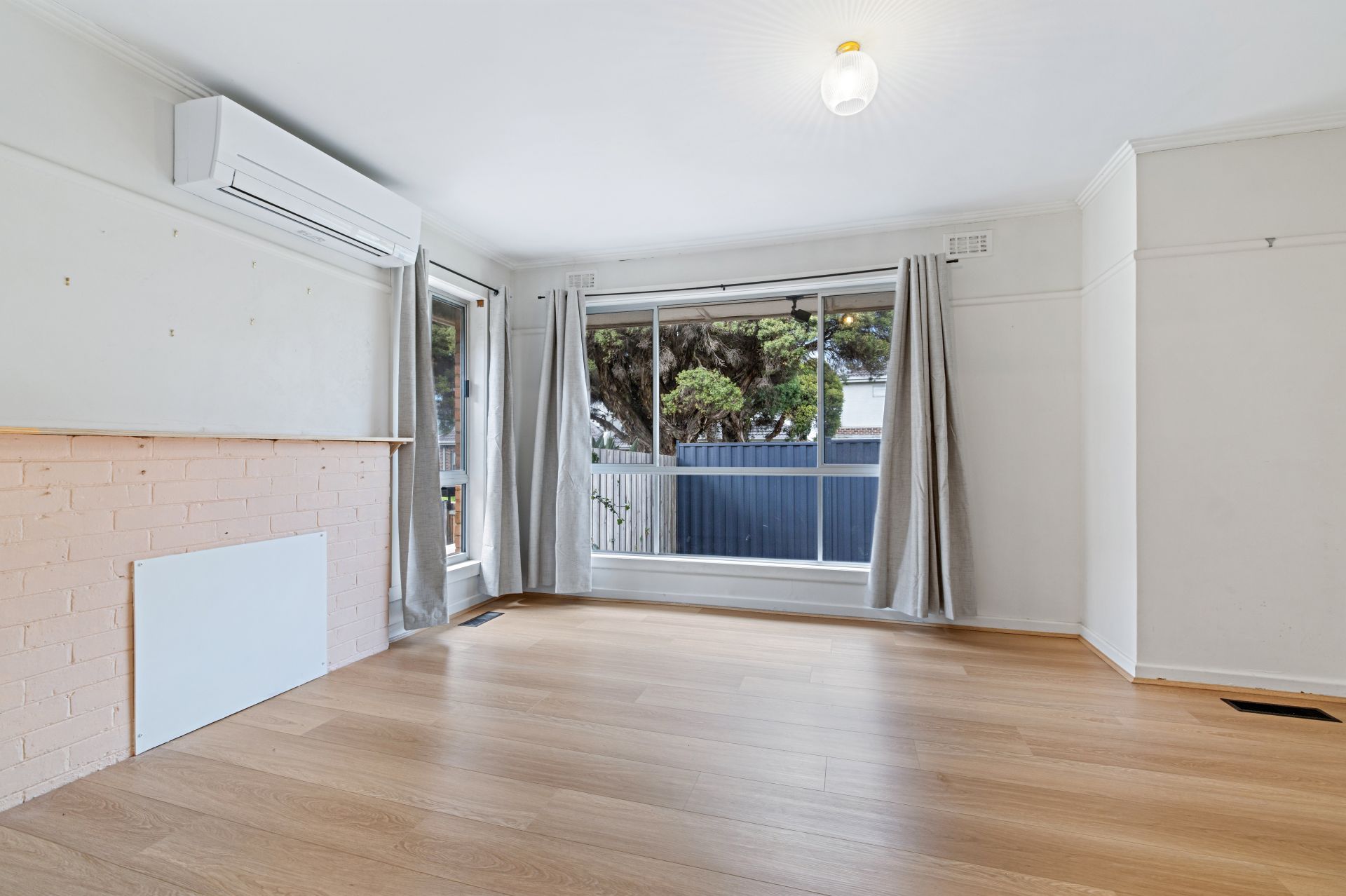 Comfortable Living with a Large Private Backyard